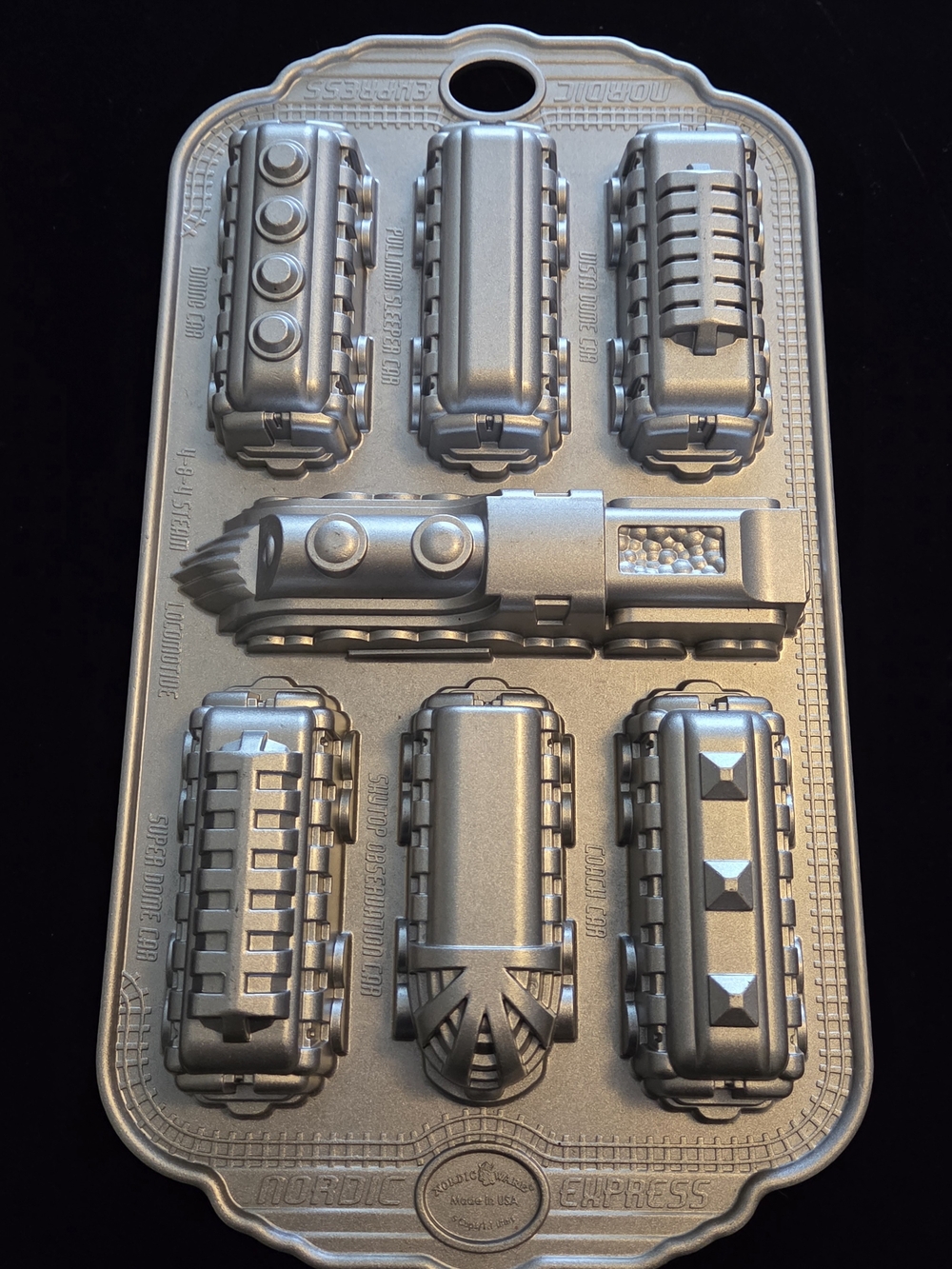 Nordic Ware Nordic Express Cake Pan